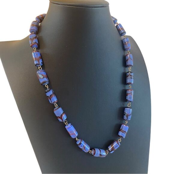 Vintage Ceramic Beaded Blue & Red Cylinder Necklace w/Screw Clasp. - Picture 2 of 6